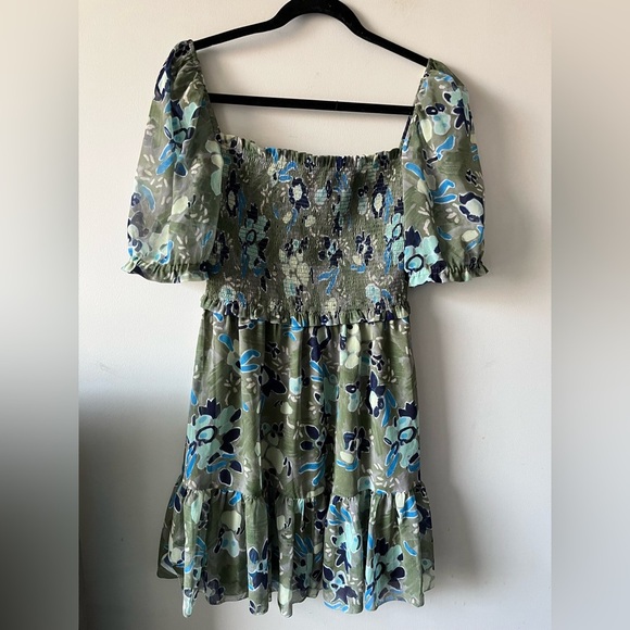 Aritzia Wilfred Tempest Green Floral Smocked Dress - Medium - Picture 9 of 11